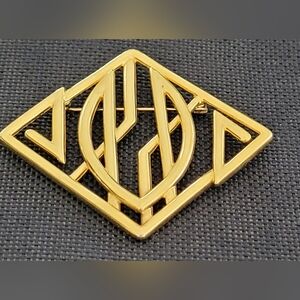 Gold Tone Vintnage Monet Decorative Swirl Brooch